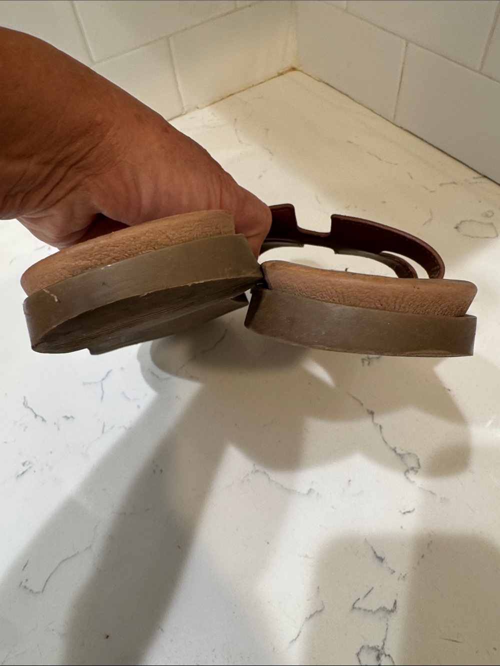 Steve Madden Tan Brown Slide Sandals with Cutout Strap 8.5 - Picture 7 of 10